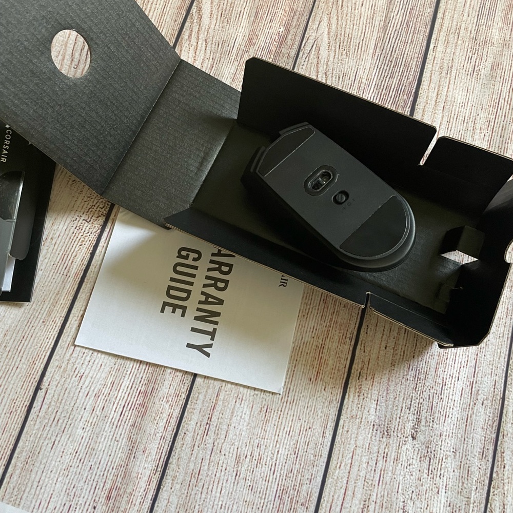 Corsair Katar Pro Wireless gaming Mouse - Picture 4 of 4